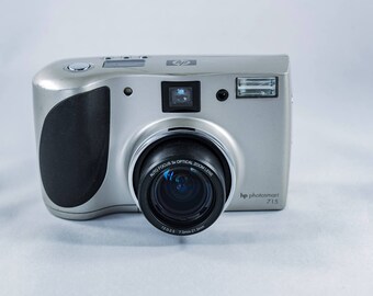 HP Photosmart 715 3MP Digital Camera