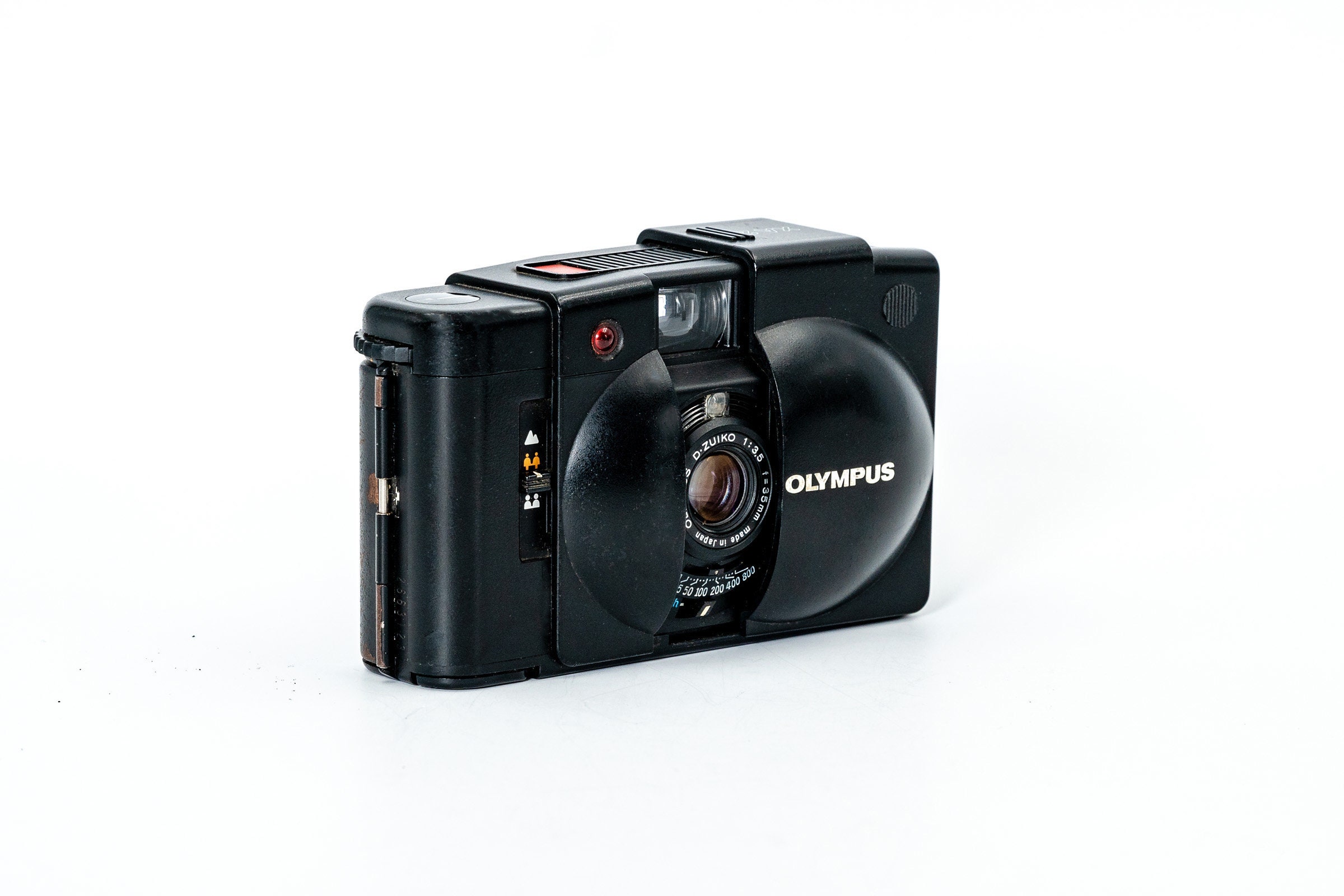 The OlympusXA2 Super Compact Rangefinder with excellent DZuiko 35mm