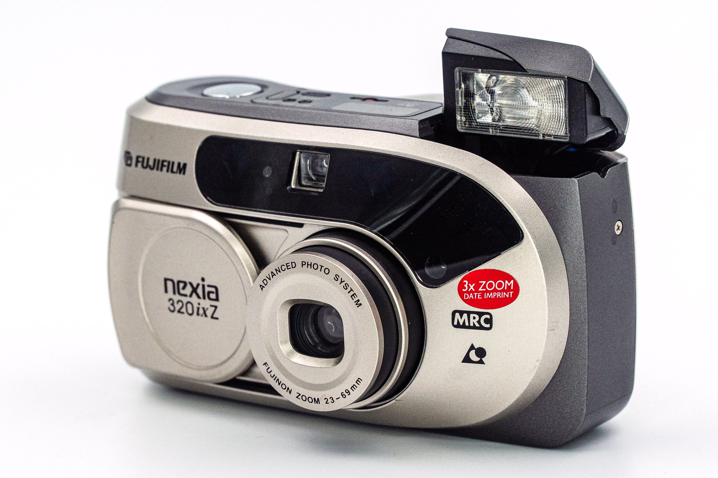 Fujifilm Nexia 320ixZ Automatic Camera in MINT condition, with free