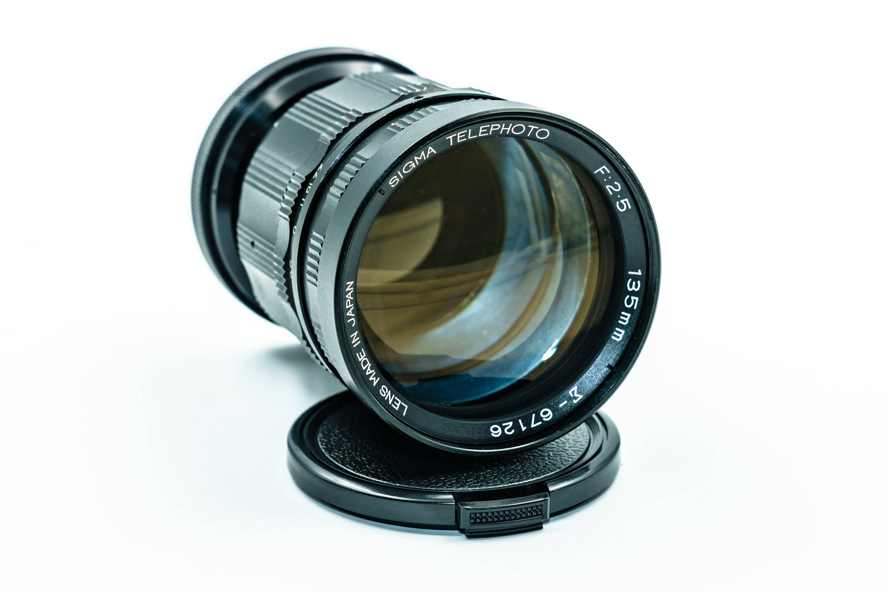 Rare Sigma Telephoto 135mm F2.5 Manual Portrait Lens. Amazing performance and perfect condition