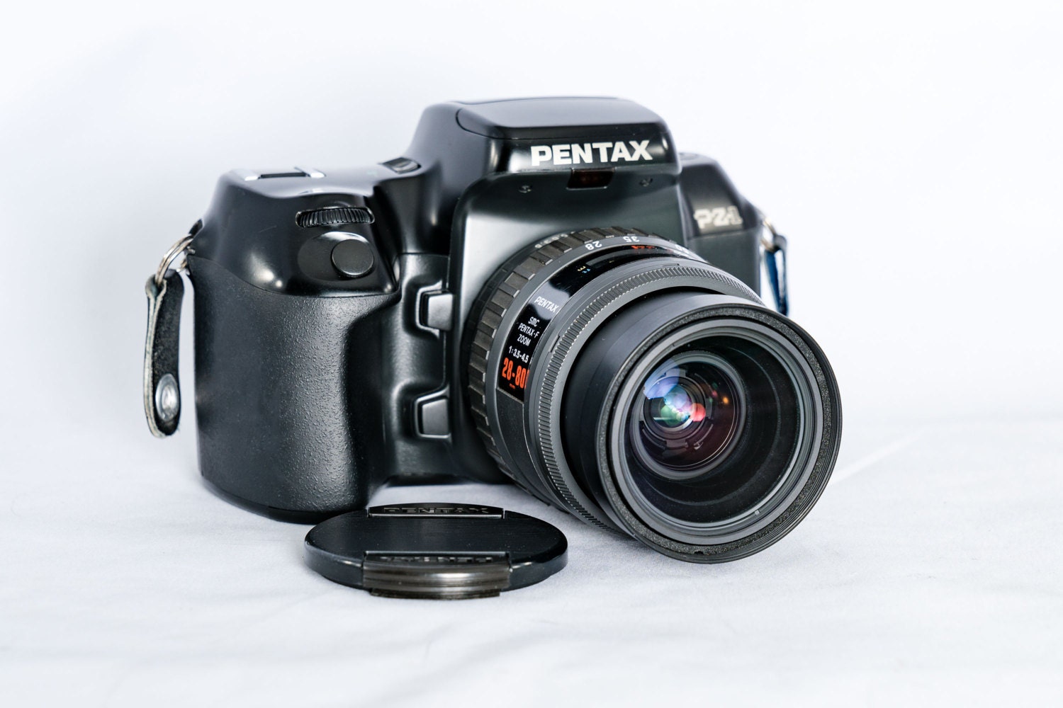 PENTAX PZ1 High End SLR Film Camera with PENTAXF 2880mm Zoom Lens. Mint!
