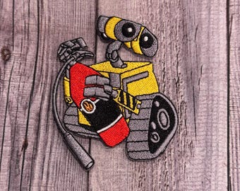Wall-e Iron on patch - pixar, robot DLAND