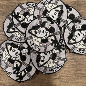 2.75 Mickey Mouse Plane Crazy Embroidered IRON ON PATCH / No Sew