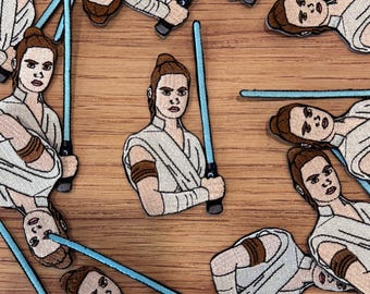 Naszywka Rey Iron on - Miecz świetlny Star Wars Jedi Sith
