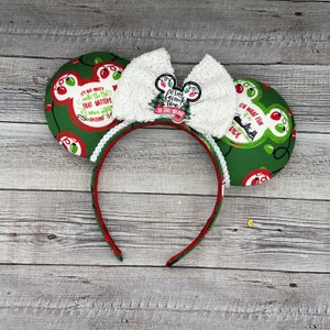 Most Wonderful time to Wear Ears - Minnie Mouse, Mouse, Xmas, lights, , merry Christmas, green, red, wreath, Quotes, Mountains