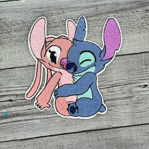 Angel & Stitch Hug Iron on patch - 626 lilo alien stitch