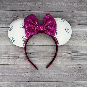 Tightrope Portrait Girl Mouse Ears - Haunted Mansion, Halloween, spooky, ghosts, Minnie, Mouse, land, magic kingdom