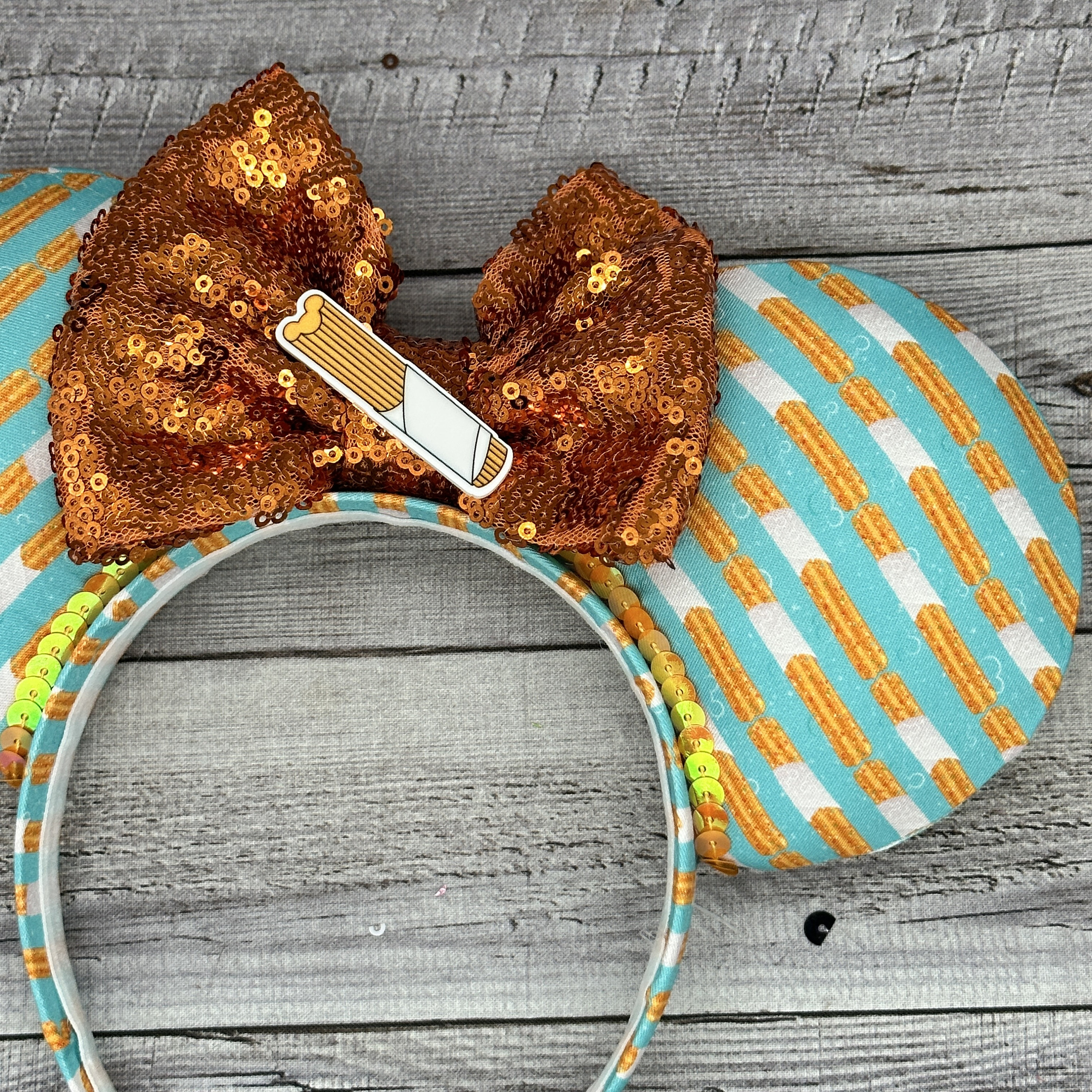 Churro Mouse Ears - Pretzel, Churro, Snacks, Minnie  display picture 1