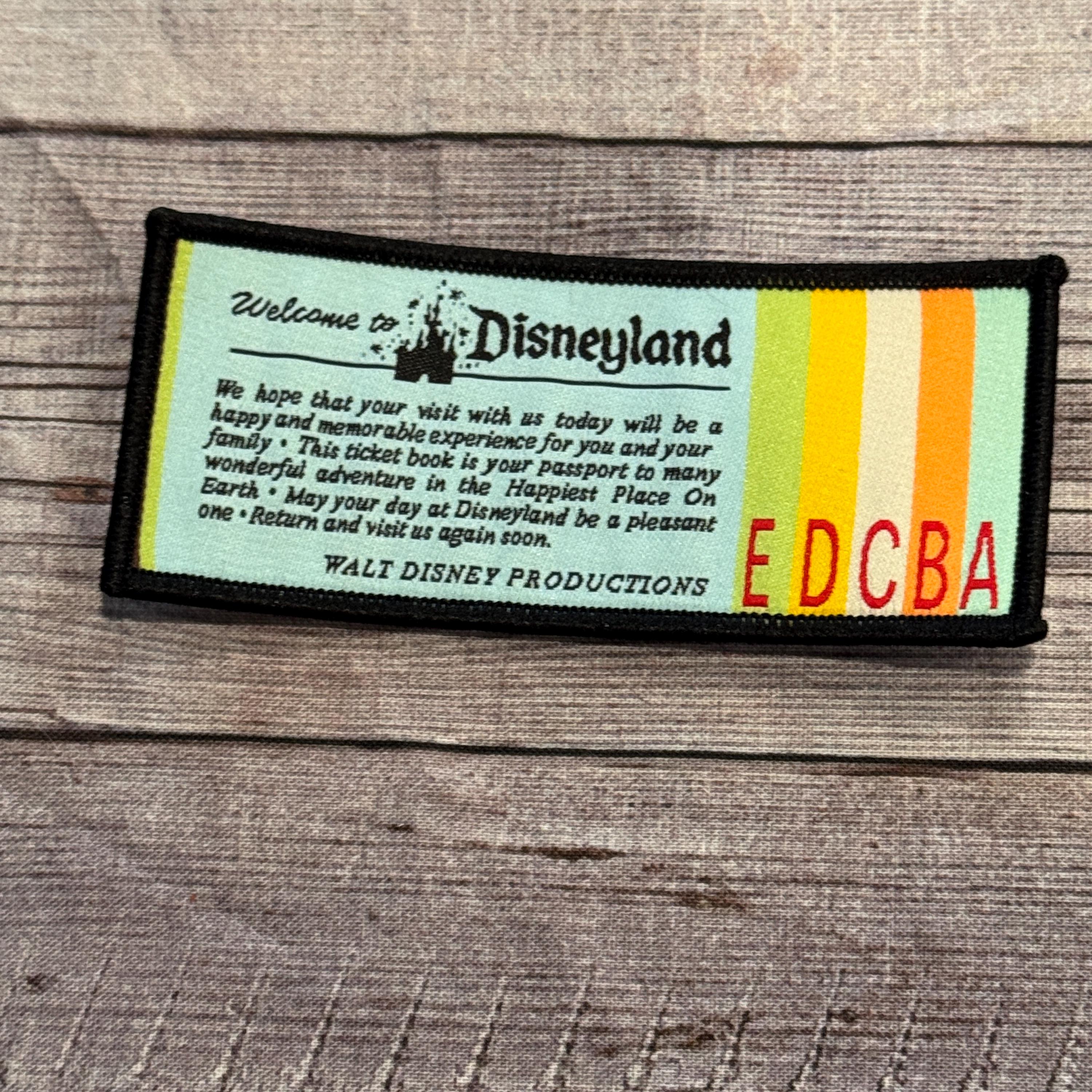 ディズニーランド ヴィンテージ チケットブック アイロン接着パッチ