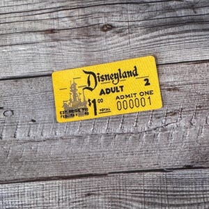 Disneyland Vintage Ticket Bügelbild -PIxar, , Jacke, Rucksack, Mütze, Vintage