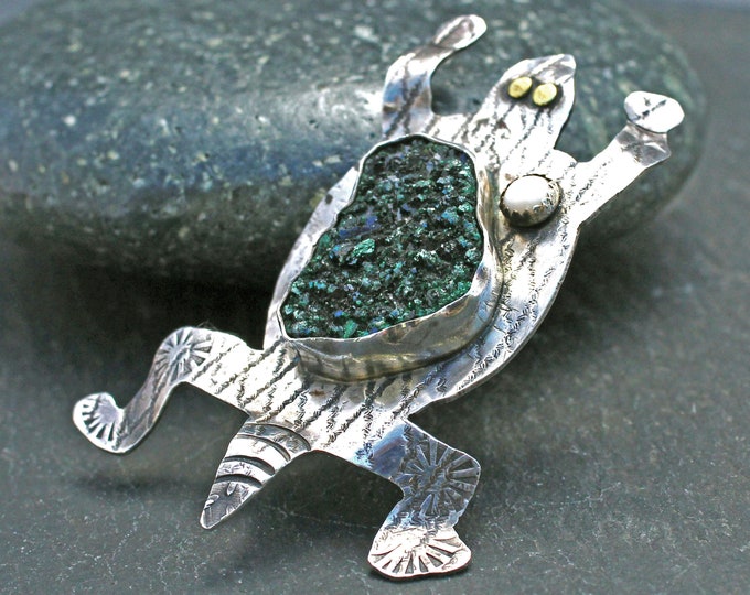 Druzy Malachite Turtle Silver Brooch