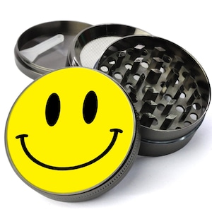 Smile Face Emoticon Grinder, Herb Grinder with Catcher,  Extra Large 5 Piece Spice Grinder, Tobacco Grinder, Kitchen Spice and Herb Grinder