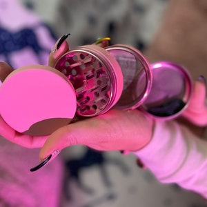 Girly Pink Grinder, Cute Grinder, Summer Style Gift, Hosting Decor, Coquette Grinder, Gadgets for the Home,Large Grinder With Catcher 2.5 In