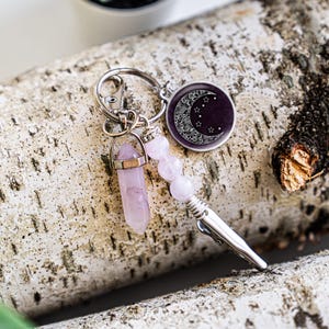 Clips pour cartes avec pierres précieuses et porte-clés, clip pour baguette en perles de croissant de lune violet et étoiles, cadeau pour maman, porte-clés en cristal, cadeau d'anniversaire pour elle