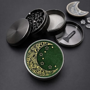 Niedliche Kräutermühle im Gothic-Stil – Gothic-Halloween-Accessoires – Große Kräutermühle für Frauen – Hexenhafte Gewürzmühle als Geschenkidee Bild 1