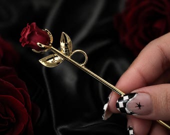 Zigarettenhalter in Goldrose-Optik, 10 cm großes Design mit roter Rose und goldenem Stiel, handliches Tabakaccessoire, romantisches Geschenk im Gothic-Stil, Valentinstagsgeschenk für Sie