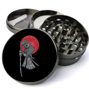 Japanese Samurai Grinder, Cool Grinders, 5 Piece Grinder, Herb Grinder With Catcher, Anime Grinder, Japanese Grinders, Spice Grinder,Tobacco