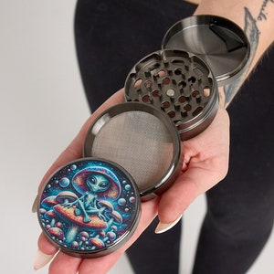Alien Herb Grinder