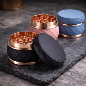 tobacco grinder uk Girl Herb Grinder