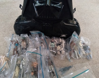 Star Wars action figures ORIGINAL with some weapons and some accessories DARTH Vader CASE