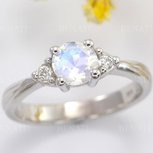 Platinum Moonstone Engagement Ring, Round Moonstone Platinum Ring, Antique Style Ring, Engagement Ring, Antique Platinum Moonstone Ring