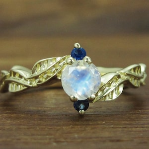 Mondstein-Bleaf-Engagement Ring, Leaf Engagement Ring, Nature Engagement Ring, Leaves Ring, Mondsteinfelring, Yellow Gold Moonstone Ring