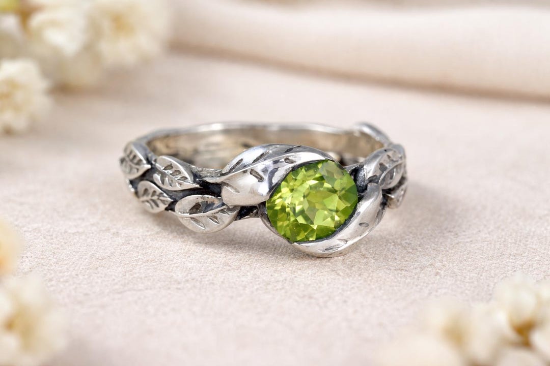 Peridot Leaf Sterling Silver Ring, August Birthstone - Etsy