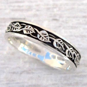 Silver Nature Ring, Leaves Ring, Silver Leaf Band, Leaf Ring, Sterling Silver Band, Botanical Ring, Nature Wedding Band, Silver Leaf Ring