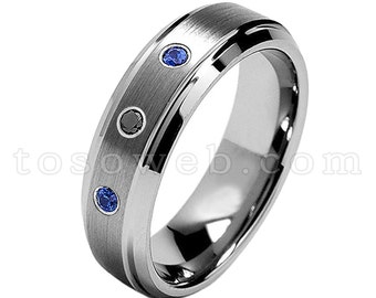 レディース ブラック ダイヤモンド & ブルー サファイア 結婚指輪、7 mm ブラッシュ センター ベベル エッジ、タングステン カーバイド アニバーサリー リング TS0682