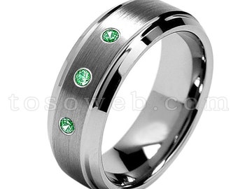 男性用ツァボライト結婚指輪、1月の誕生石リング、8mmのブラッシュセンター、ベベル加工の光沢のあるエッジのタングステンカーバイドリングTS1622