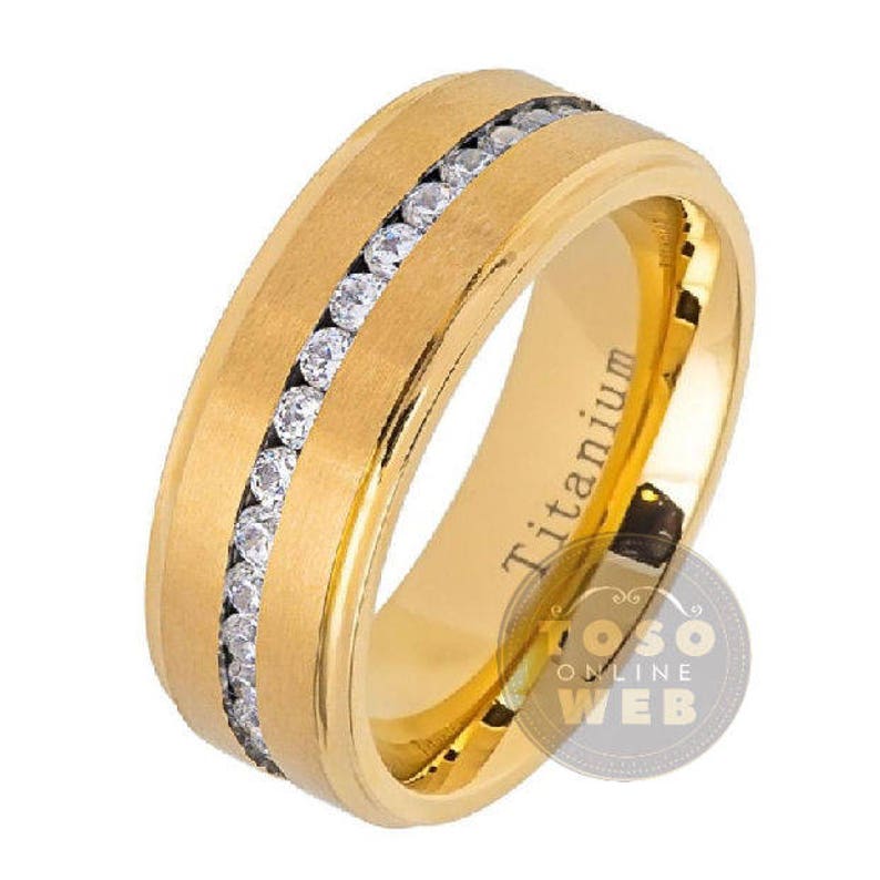 Comfort Fit Wedding Band Ti5862 Men/'s 8mm Stepped Edge Polish Yellow Gold IP Titanium Wedding Band Ring w CZ Stones over Brushed Center