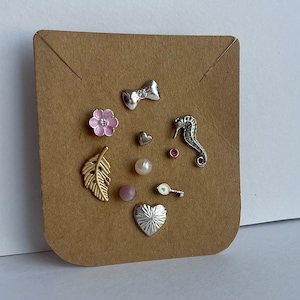 Vintage retro örhängen med roliga detaljer i rosa, guld- och silverfärg