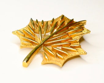 Vintage Gold-tone Leaf Brooch