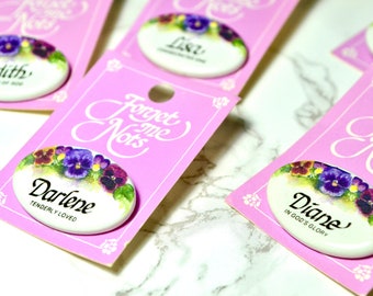 Vintage &quot;Vergissmeinnicht&quot; Floral Name Pins