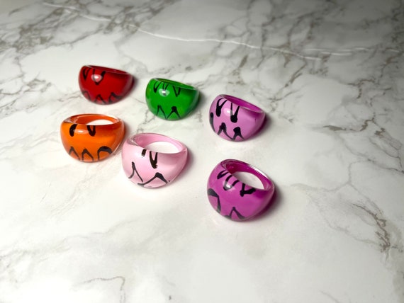 Vintage Lucite Triangular Patterned Rings - image 1