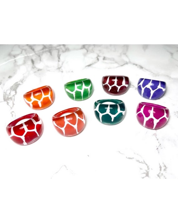 Vintage Lucite Tortoise Shell Patterned Rings - image 1