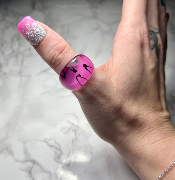 Vintage Lucite Triangular Patterned Rings - image 6