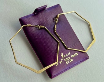 Vintage 1970’s “Jonet” Gold-tone Hexagon shaped Hoop Earrings on original card