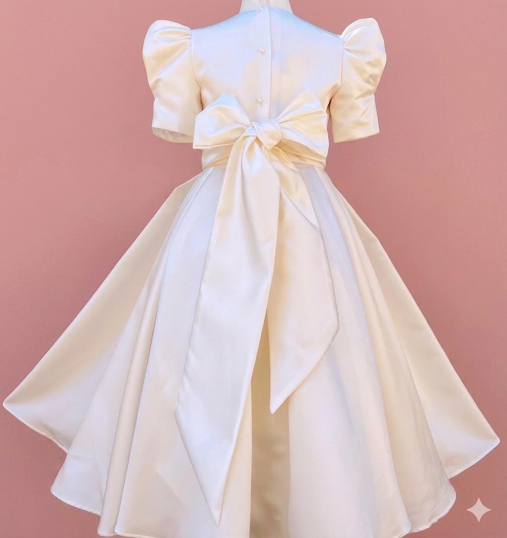 pippa middleton wedding bridesmaid dress How Kate broke tradition with Pippa Middleton's bridesmaid's dress