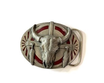 Vintage 1986 Siskiyou Buckle Co Buffalo Skull Belt Buckle U-40 Red Enamel Pewter Western Native American USA