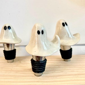 Ghost wine stopper