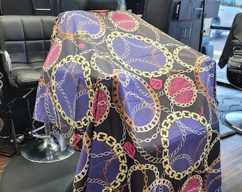 LUXUS Ketten Stylist pro Umhang von DISRUPT: Oversize BARBER 60x70 Umhang - Leicht & atmungsaktiv, damit Ihre Kunden kühl bleiben!