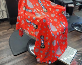 LUXUS Barbier Pro Umhang von DISRUPT: Übergroßer BARBER Umhang - Leicht und atmungsaktiv, um Ihre Kunden kühl zu halten!