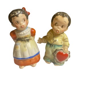 Shafford, Valentine Boy and Girl Salt and Pepper Shaker Set, Vintage, Japan, Mid Centry, Retro Kitchen, Set of Two, Very Rare, Ceramic