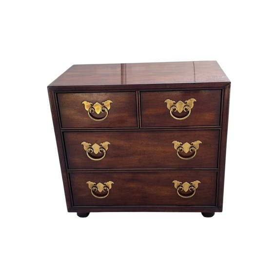 Henredon Chinoiserie Mahogany 4 Drawer Bachelors Chest