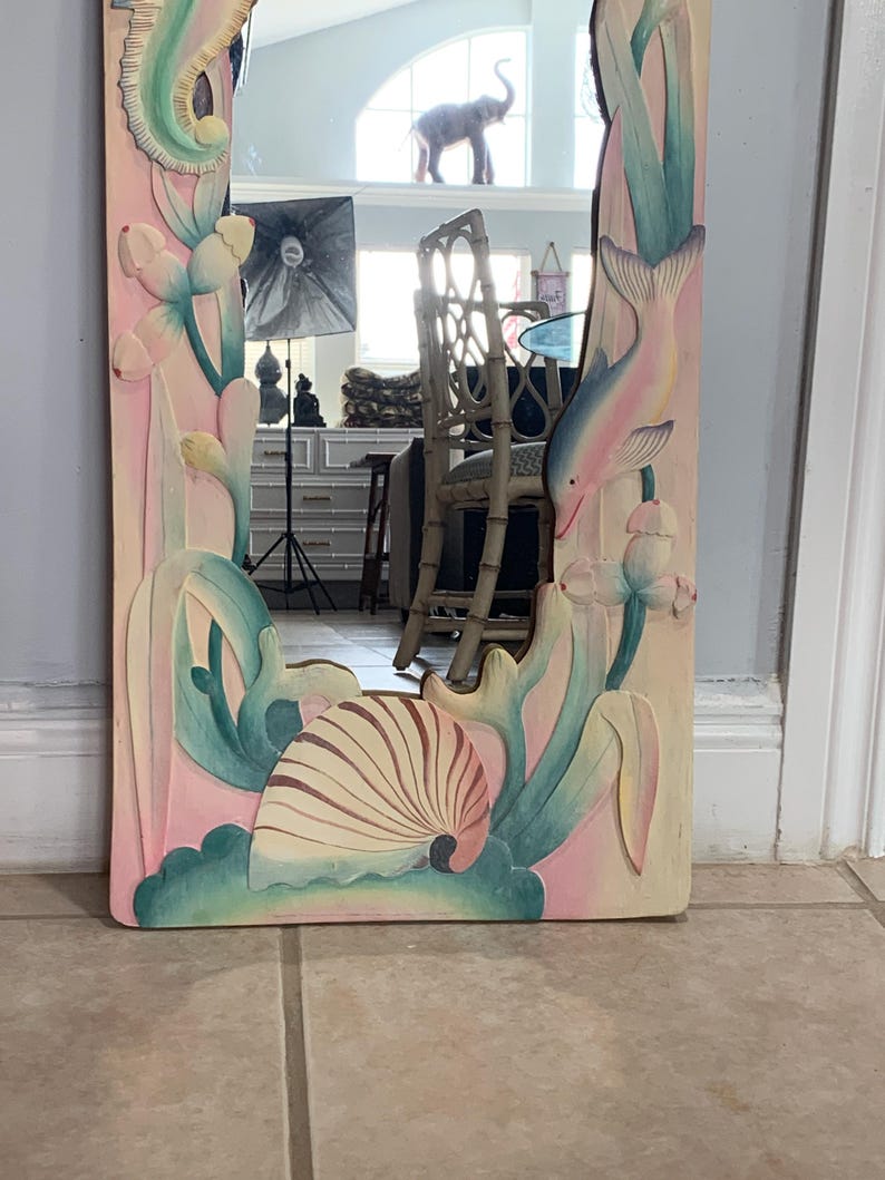 Hand Carved Wood Wall Mirror Dolphin, seahorse and shell flowers cottage coastal chic 39" H afbeelding 6