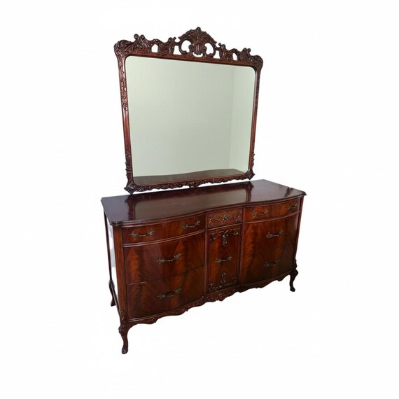 Vanleigh Attributed Early 1900s Flame Mahogany Carved Dresser /mirror Louis XV