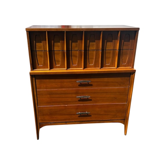 Mid Century Collection Kent Coffey Townhouse Collection chest of drawers