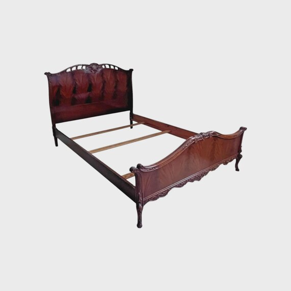 Vanleigh Attributed Early 1900s Flame Mahogany Carved bed  Louis XV Style