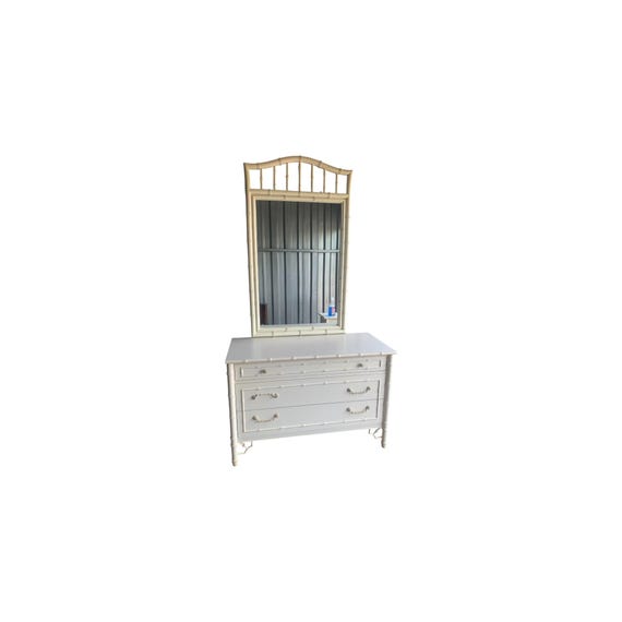 RARE Thomasville Allegro Oyster Bay Wide Bachelor Chest/Nightstand with Mirror